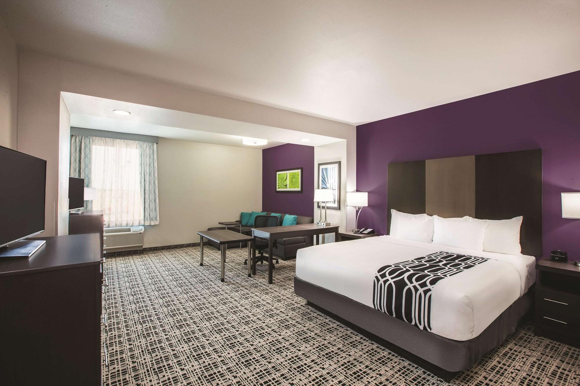 La Quinta By Wyndham Lubbock South Hotel Exterior photo