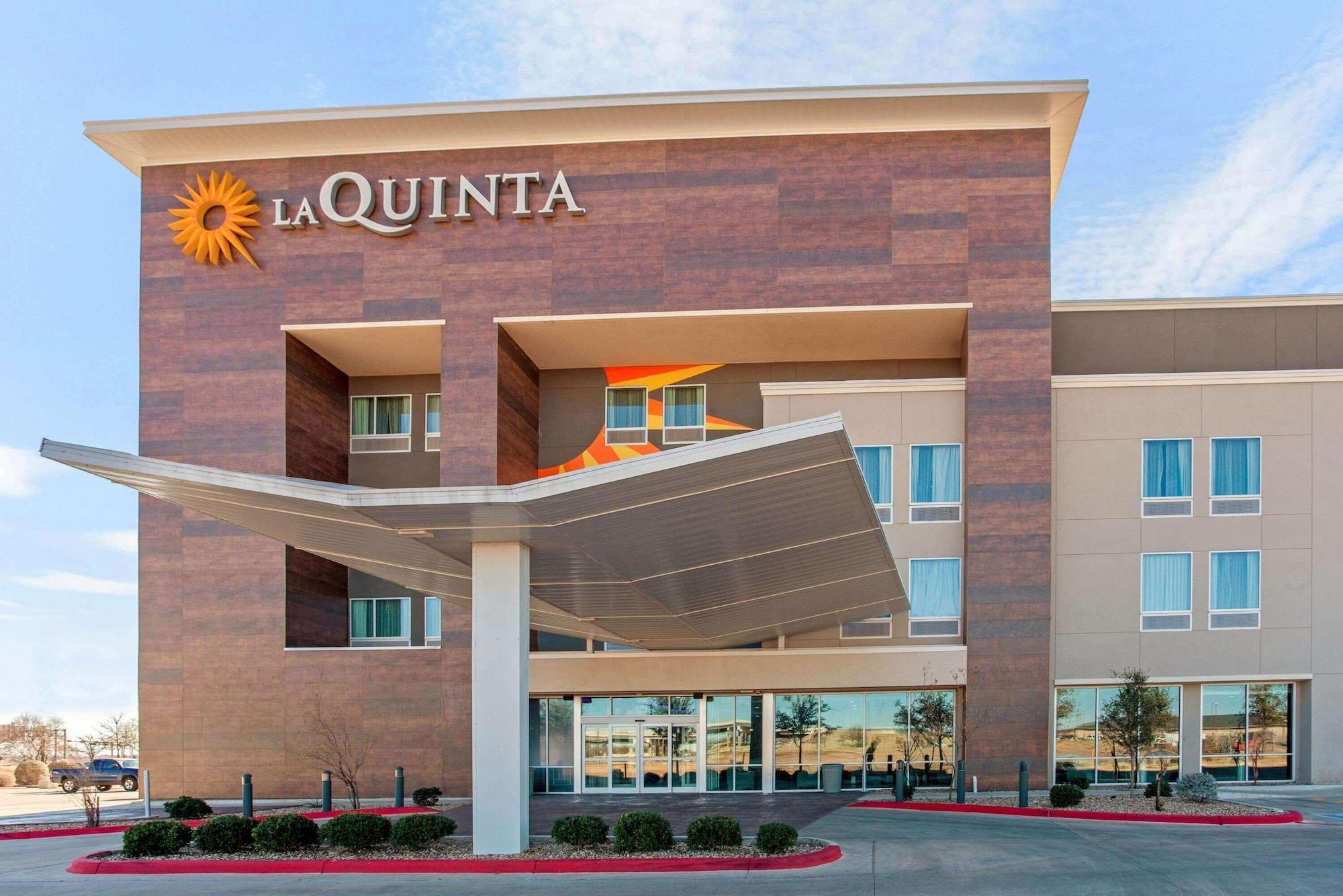 La Quinta By Wyndham Lubbock South Hotel Exterior photo